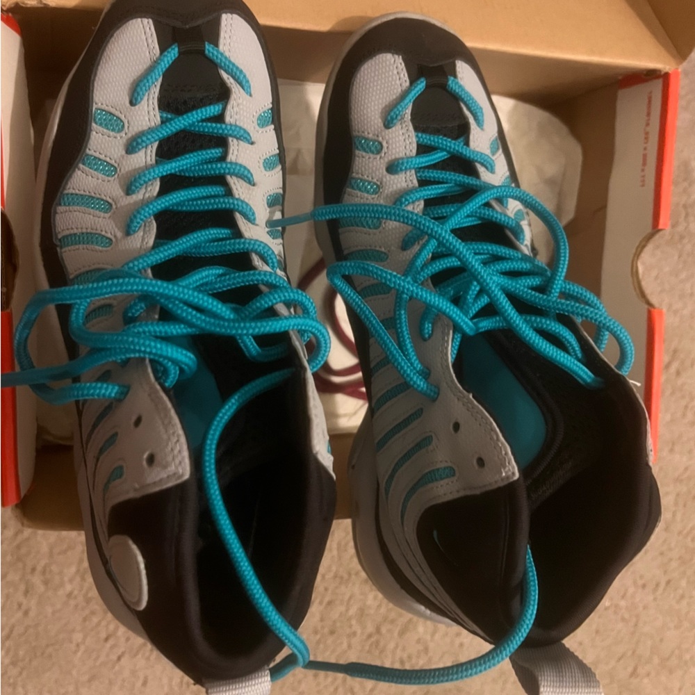 Nike Air Bakin - Picture 2 of 2
